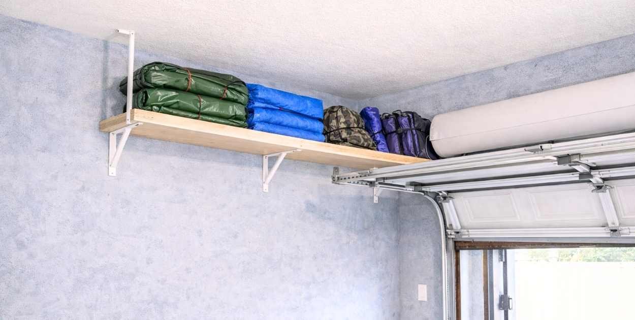 Garage storage with overhead shelving