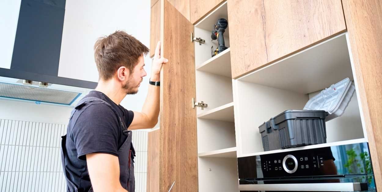 painting kitchen cabinets before