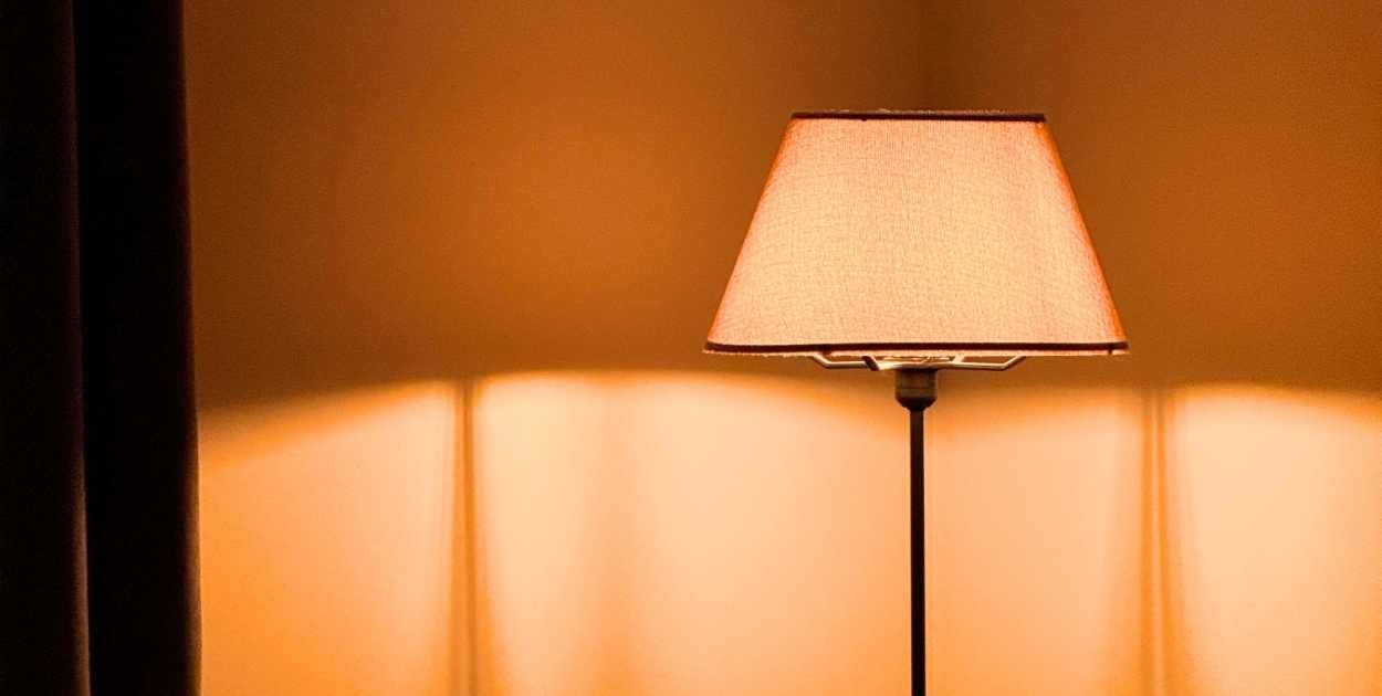 living room warm lamp lighting